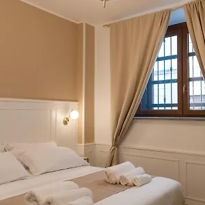 Mama House , Milan Italie