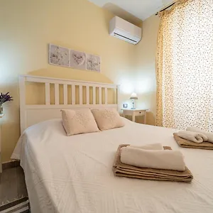 Couette-café Domo Papiros, Siniscola